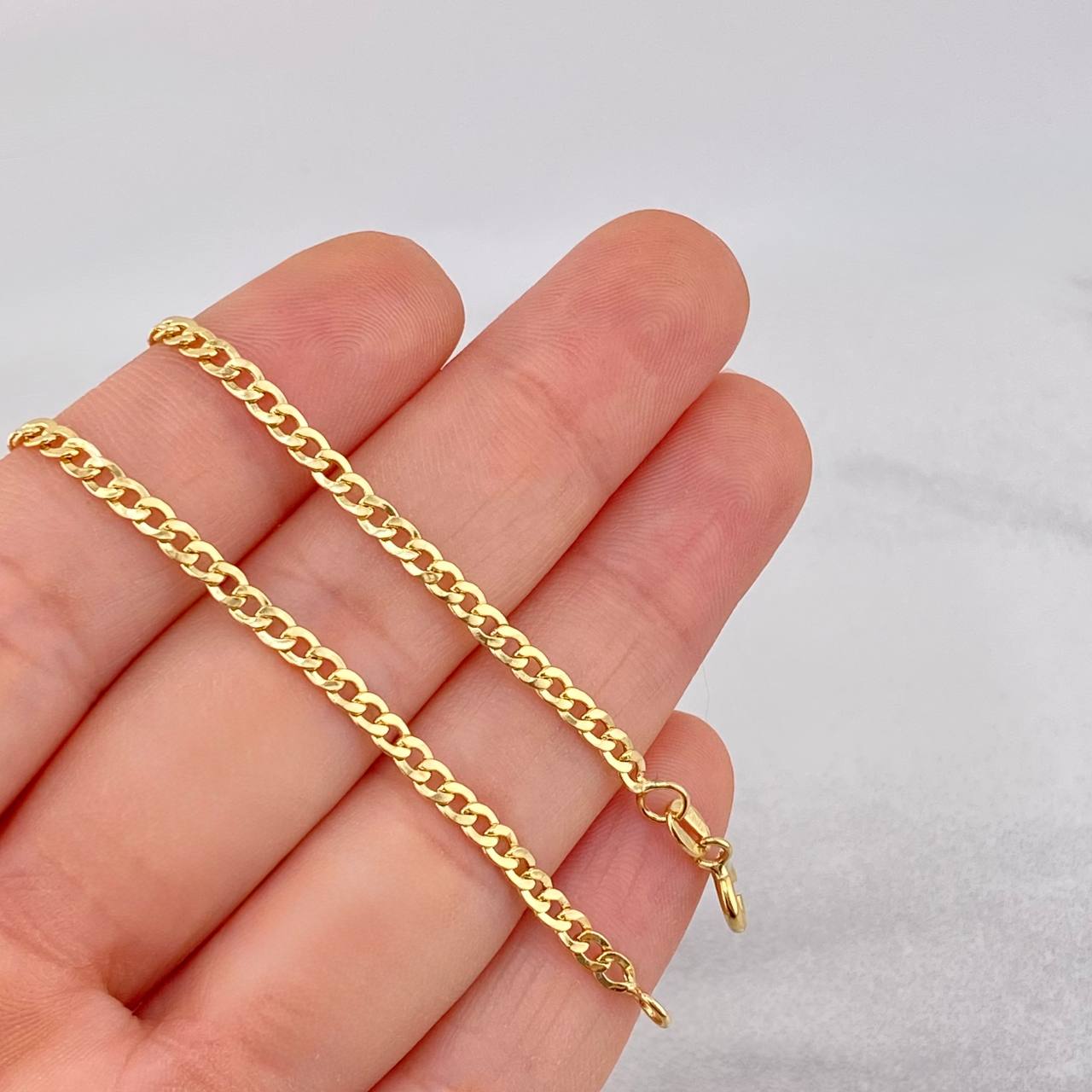 Cadena Cubana 4.6g / 20 in / 2.8mm Oro Amarillo 18K