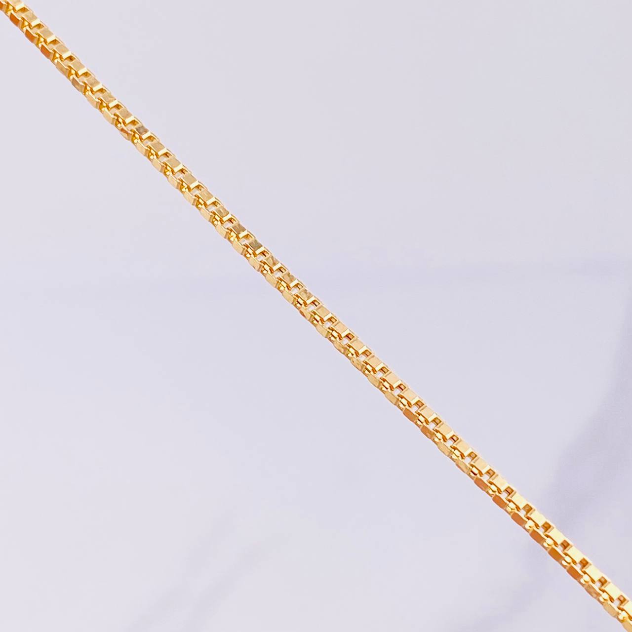 Venetian Chain 3.65g / 24 in / 1.45mm 18K Yellow Gold