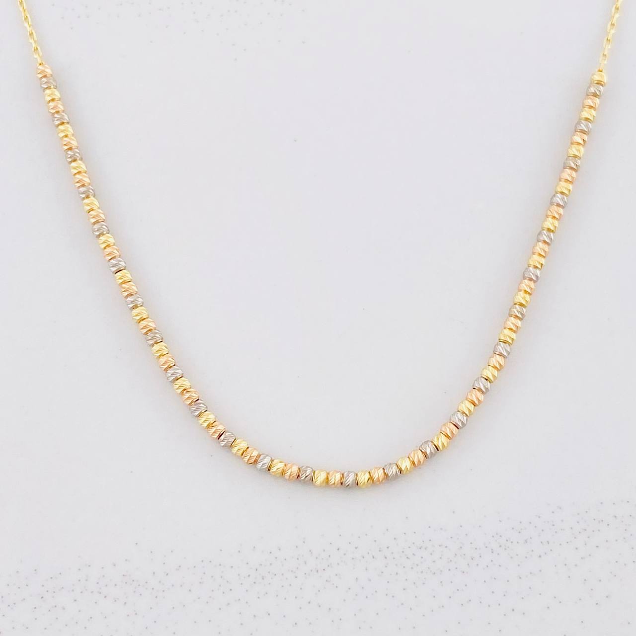 Cadena Aro Seguido Bolas Diamantadas 2.1g / 16 in / 0.6mm Tres Oros 18K
