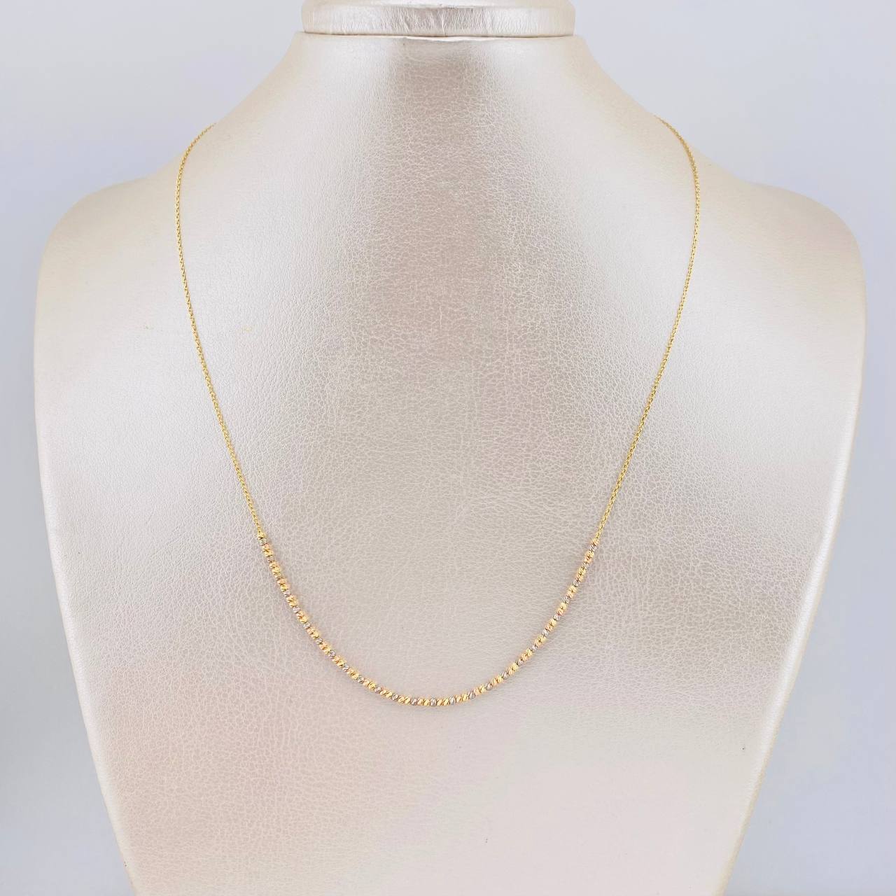 Cadena Aro Seguido Bolas Diamantadas 2.1g / 16 in / 0.6mm Tres Oros 18K