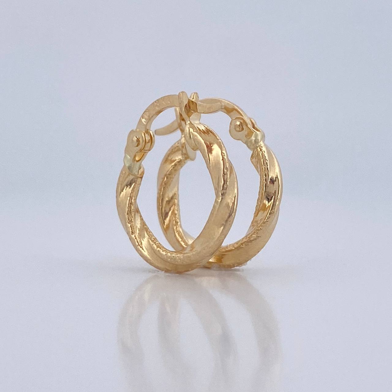 Hoop Earrings Nile 1gr / 0.6in / 18K Gold $
