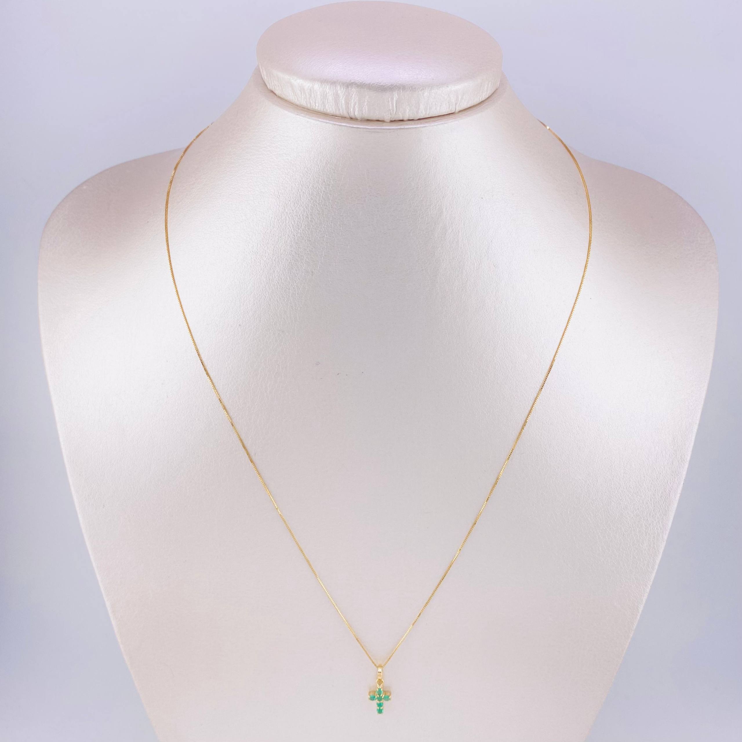 Set Cadena Veneciana + Dije Cruz Tupida Esmeralda 9 Pts / 1.3 g / 17 3/4 in Oro Amarillo 18K