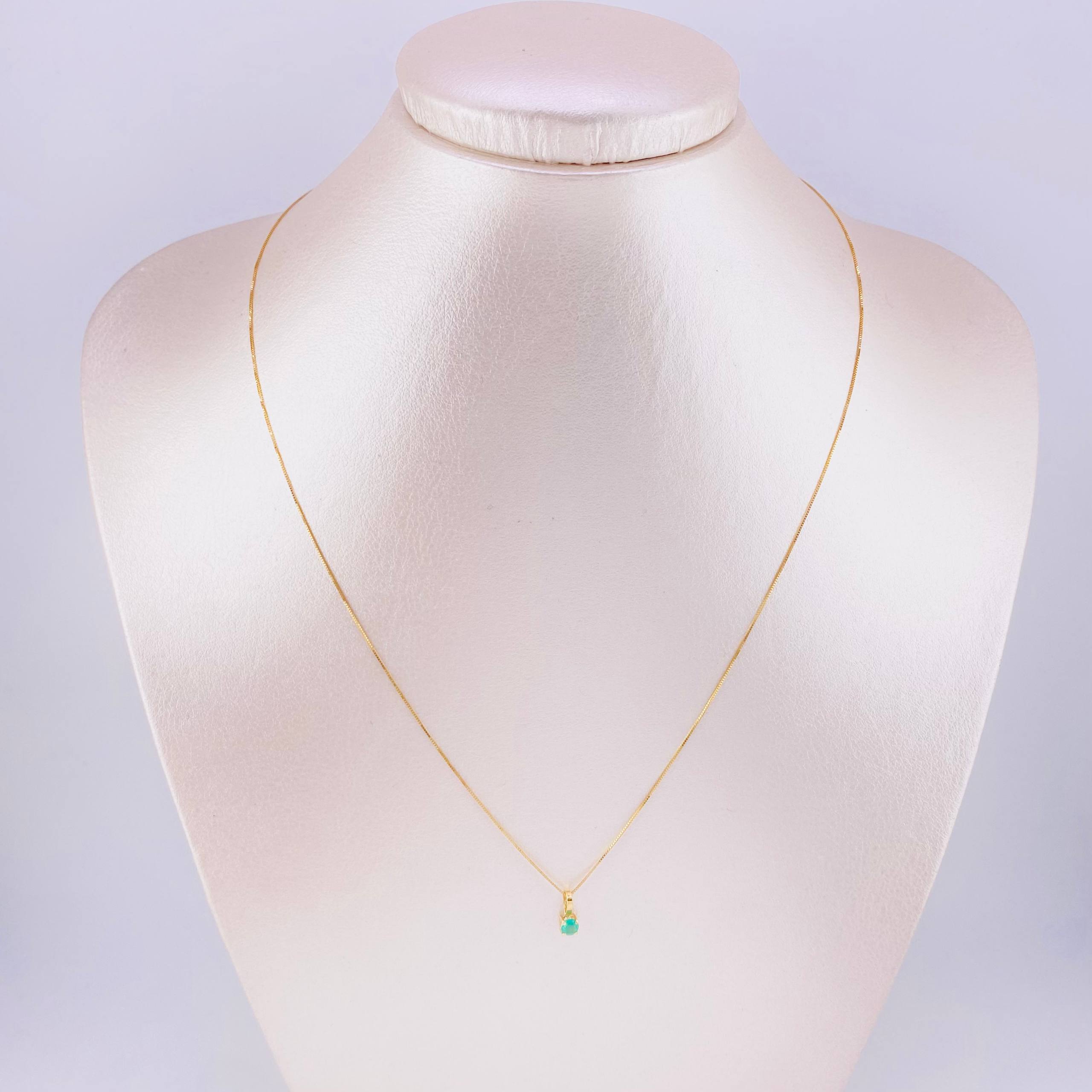 Set Cadena Veneciana + Dije Sencillo Redondo Esmeralda 18 Pts / 1.15 g / 17 3/4 in Oro Amarillo 18K