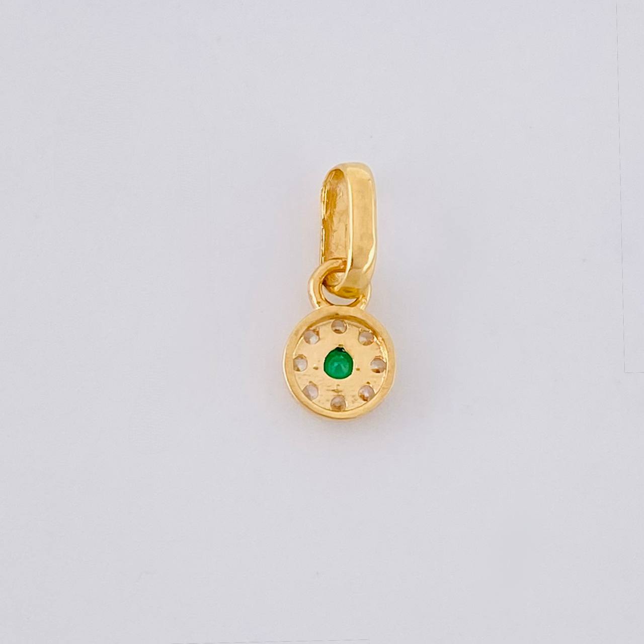 Circular Pendant Dense 0.45g / 1/2 in 18K Yellow Gold