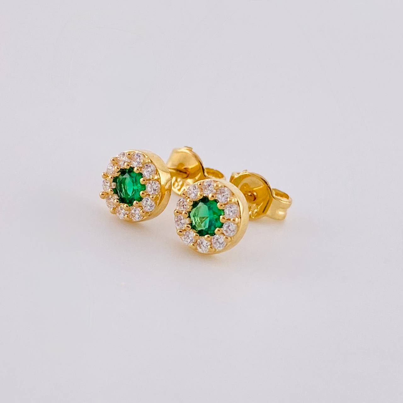 Topos Circular Tupido 1g / in / 5.3mm Oro Amarillo 18K