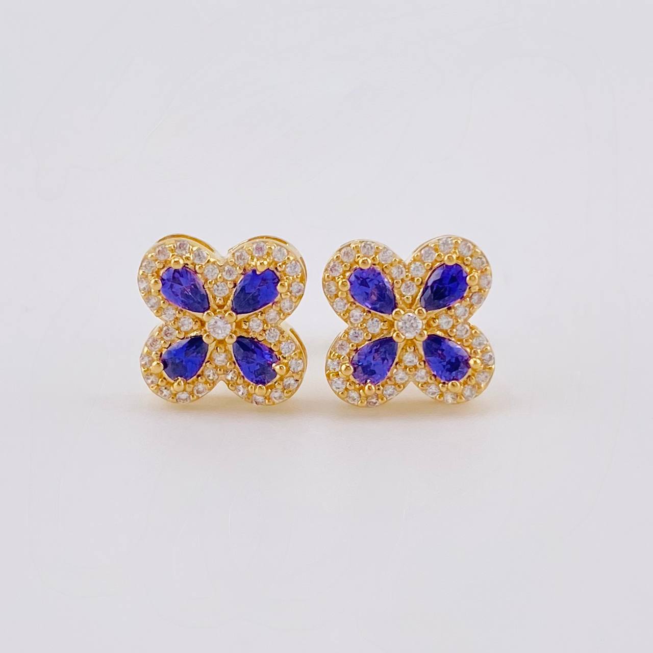 Topos Flor Trebol Tupido 2.2g / in / 9mm Oro Amarillo 18K