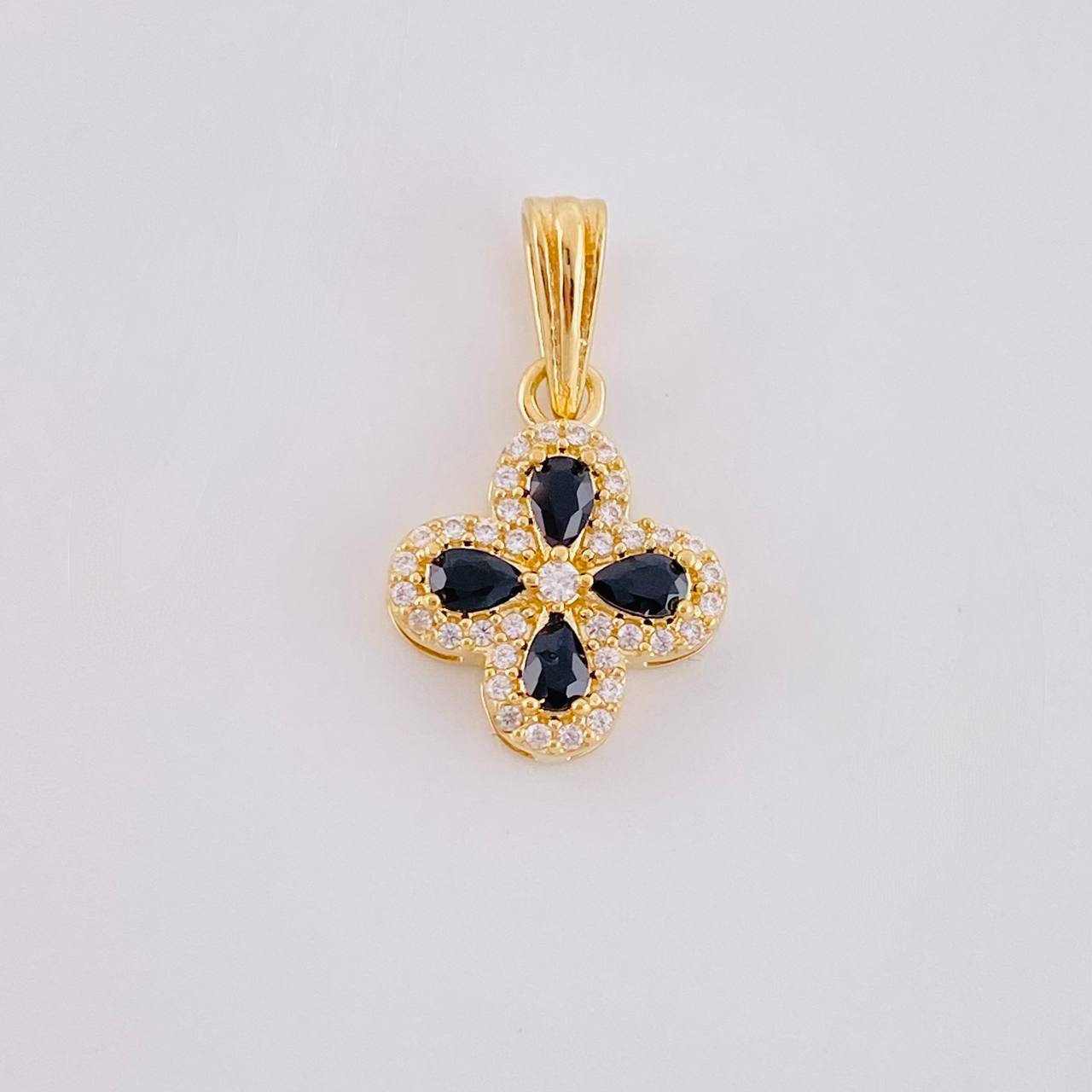 Dije Flor Trebol Tupido 1.1g / 3/4 in Oro Amarillo 18K