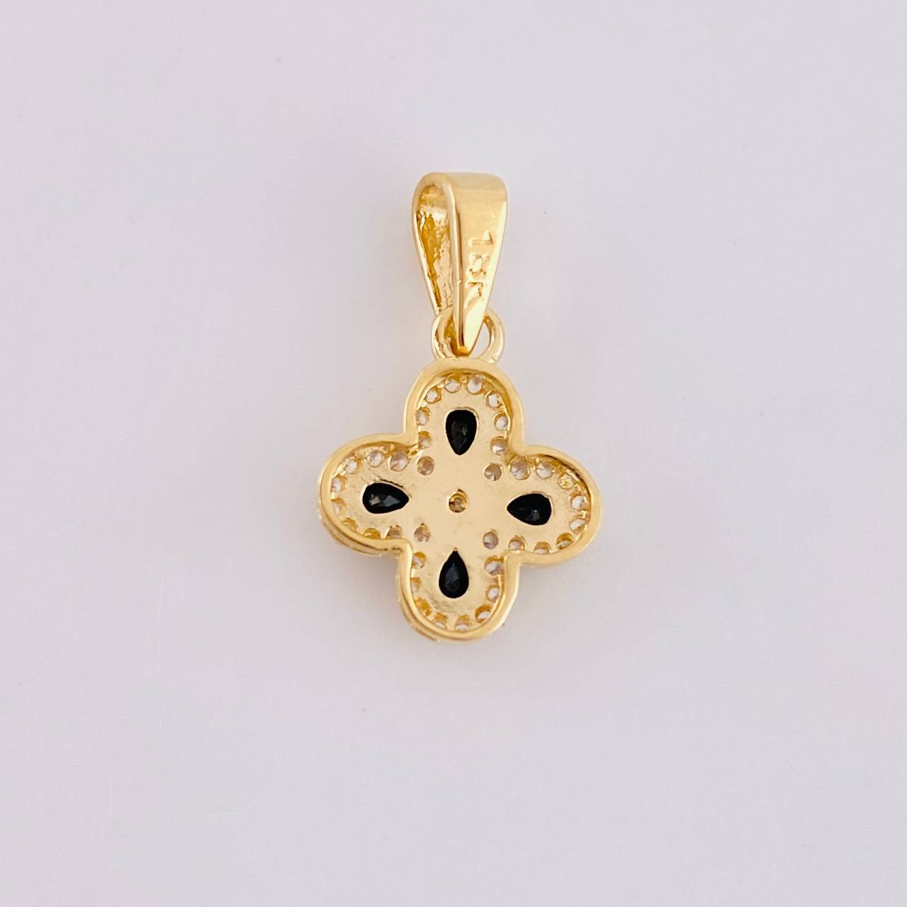 Dije Flor Trebol Tupido 1.1g / 3/4 in Oro Amarillo 18K