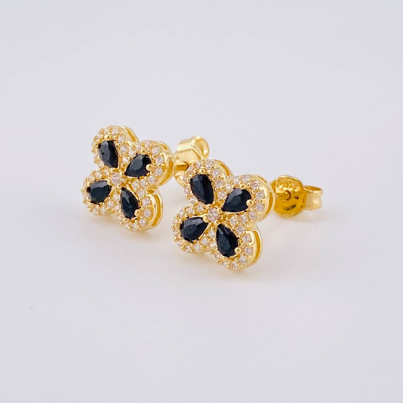 Stud Earrings Flower Clover Dense 2.15g / in / 9mm Yellow Gold 18K