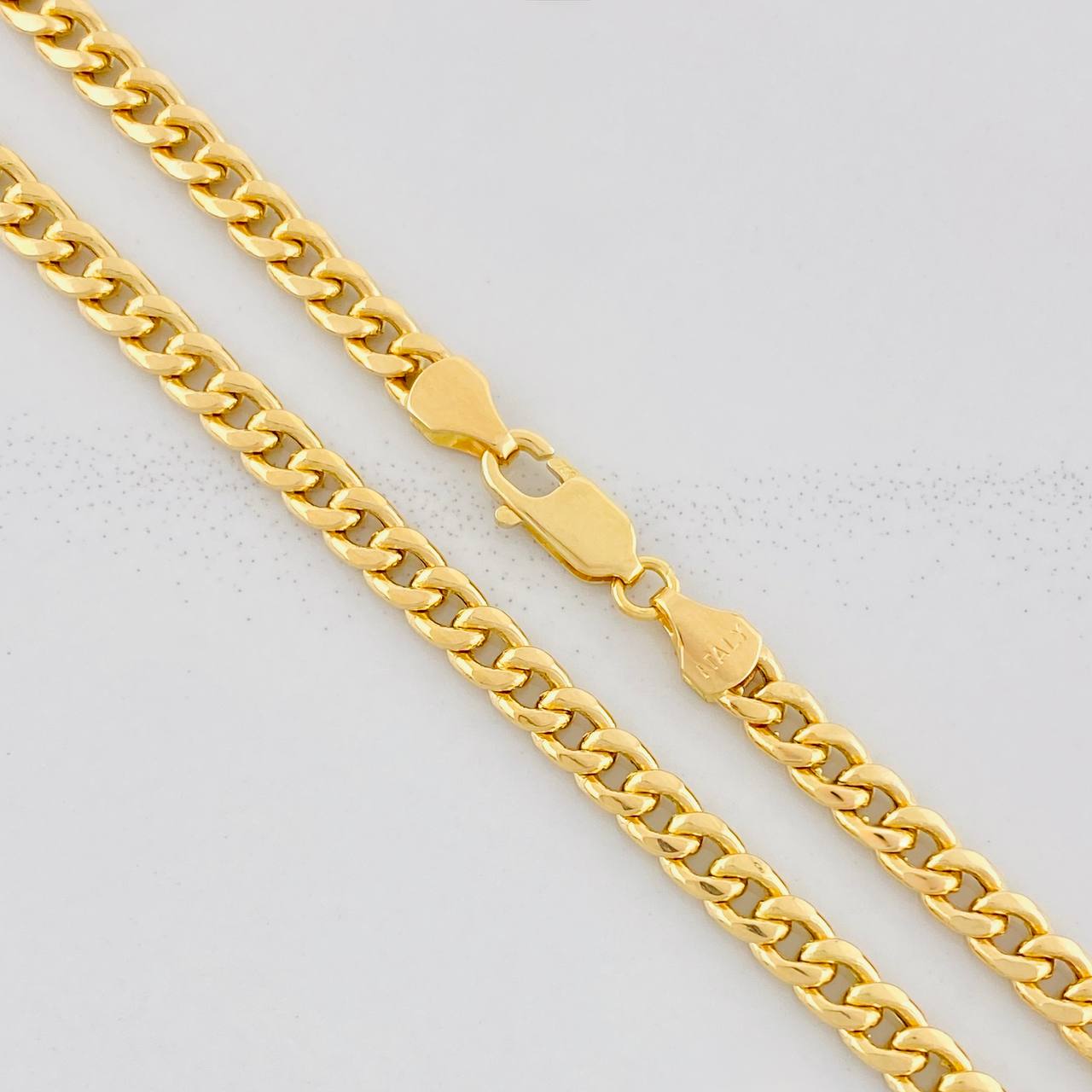 Cuban Links 14.45g / 24 in / 4.3mm 18K Yellow Gold