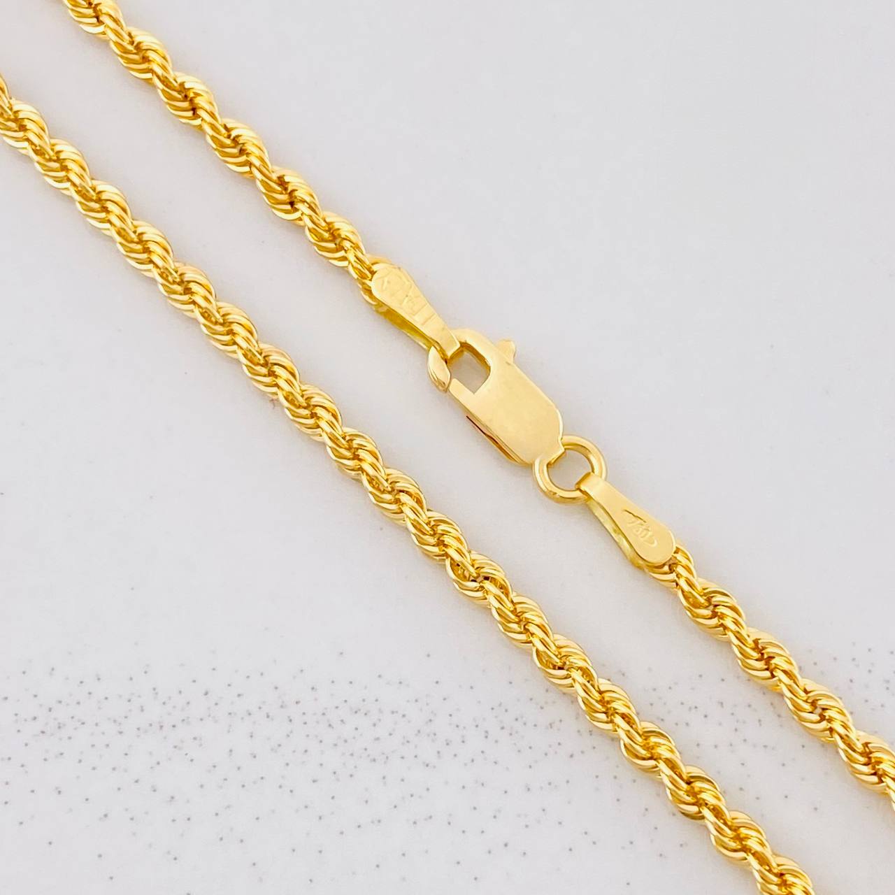 Cadena Lazo 3.9g / 24 in / 2.2mm Oro Amarillo 18K