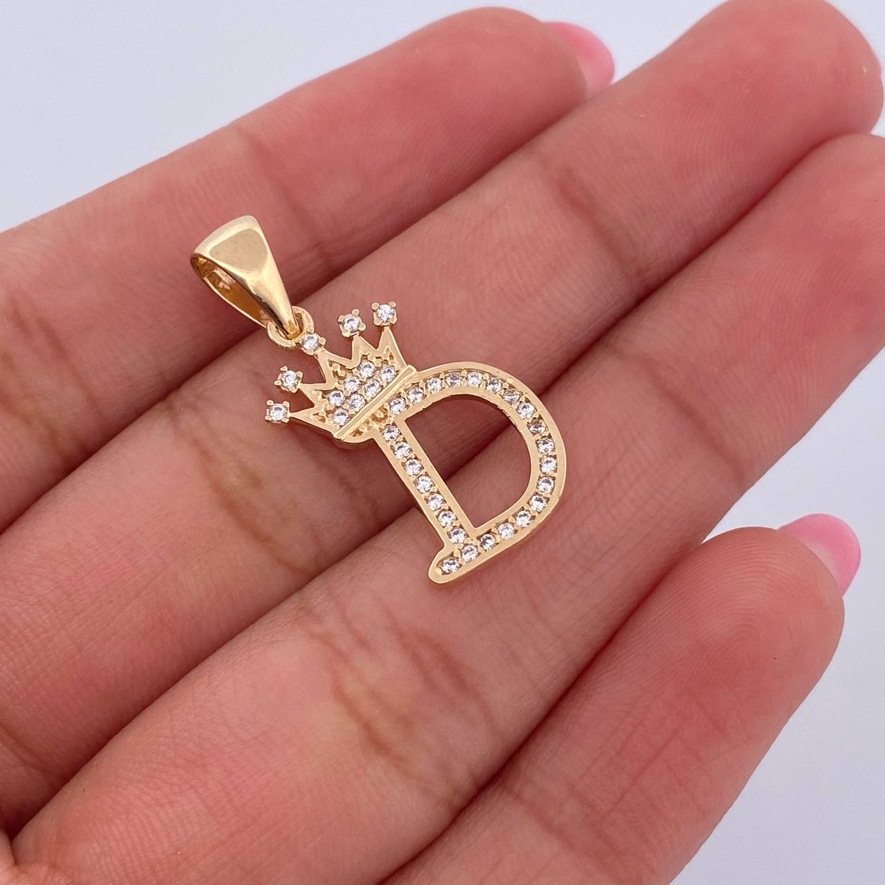 Pendant Letter D Crown 1.55gr / 2.6cm / White Zircons 18K Yellow Gold &