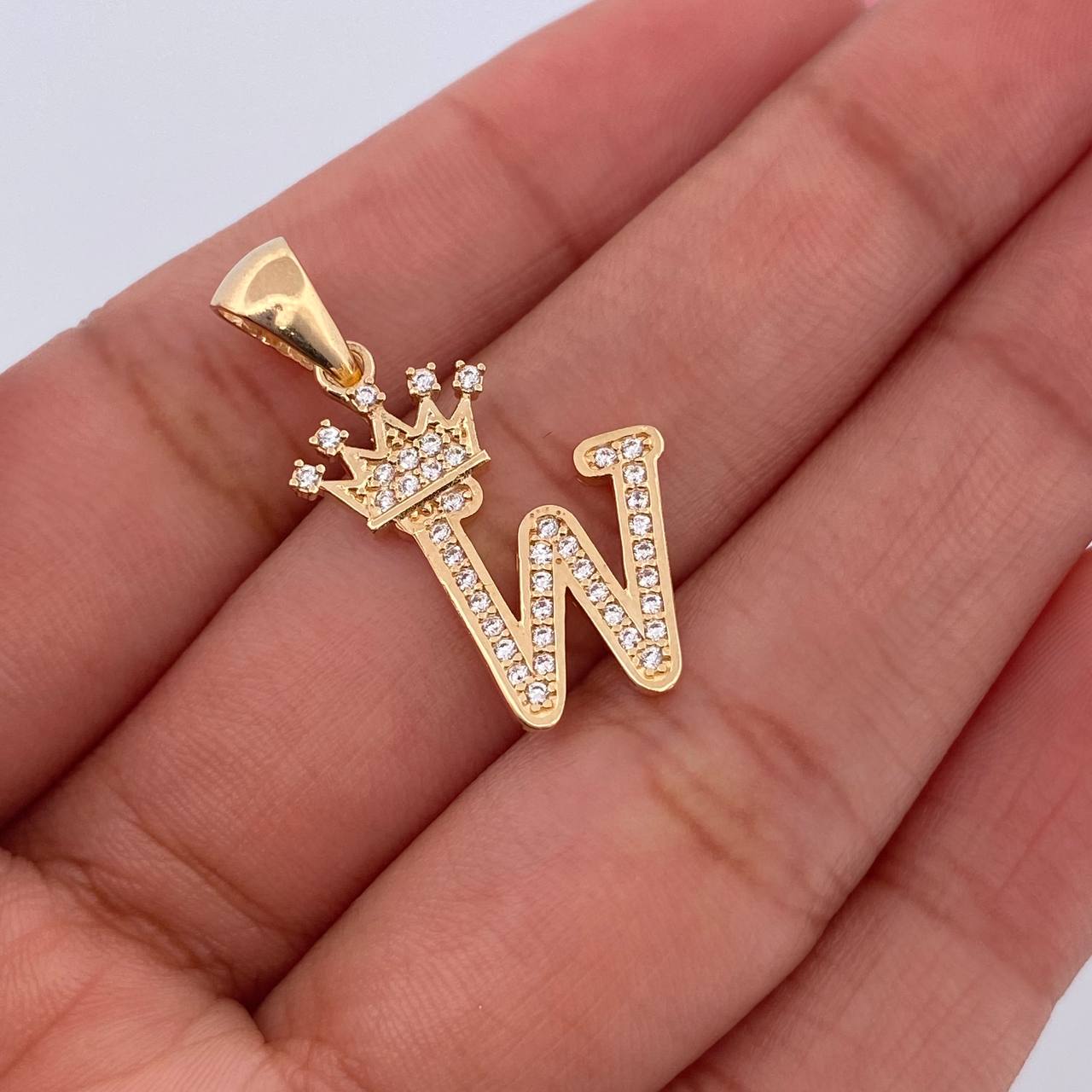 Pendant Letter W Crown 1.85gr / 2.6cm / White Zircons 18K Yellow Gold &