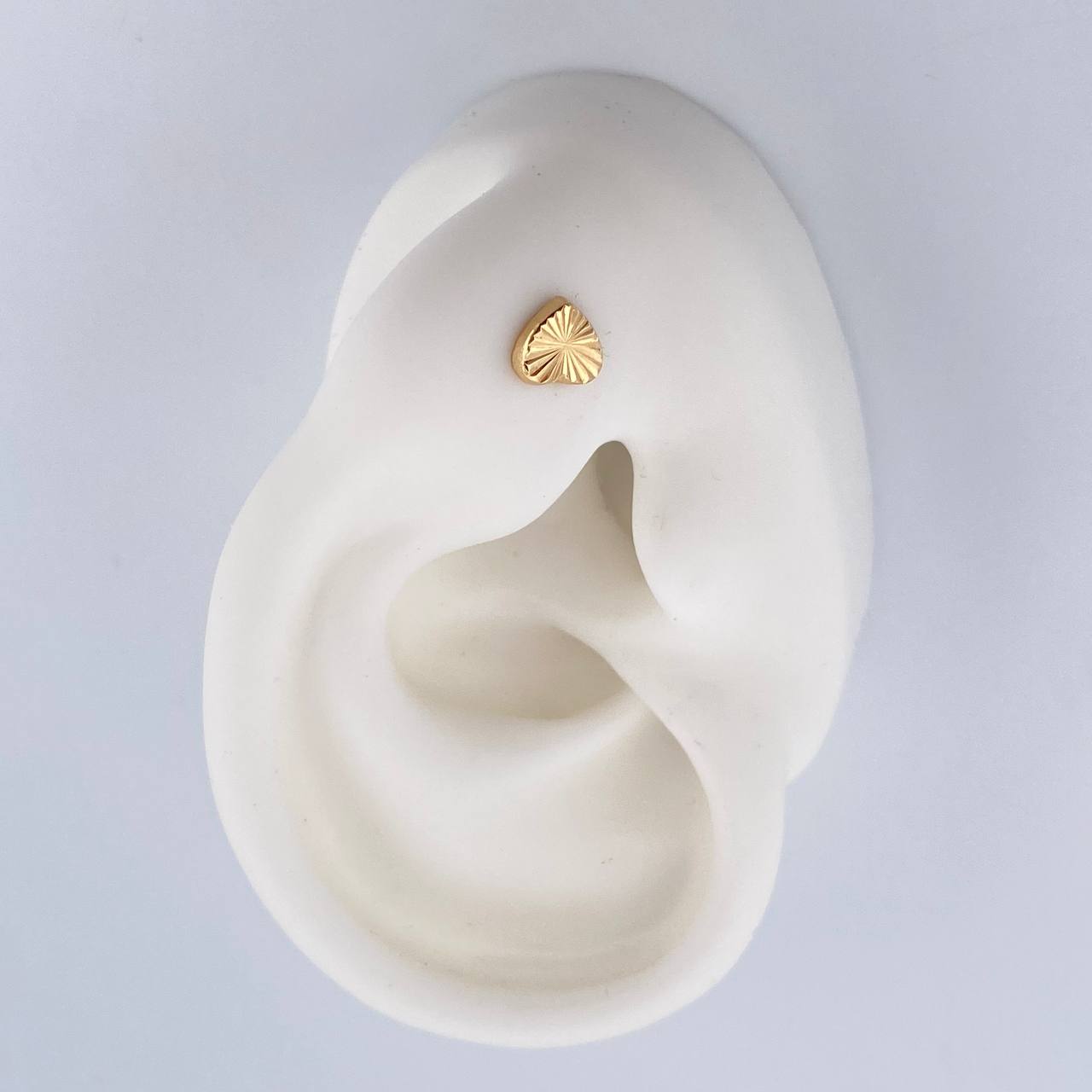 Stud Earrings Heart 0.55gr / Diamond Cut 18K Yellow Gold $