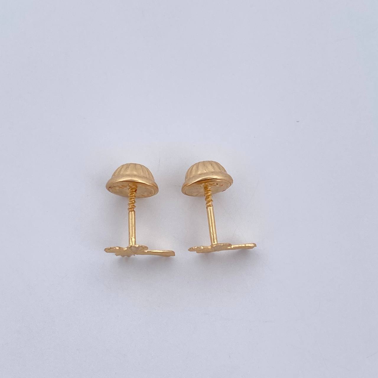 Stud Earrings Cruz 0.5gr / Diamond Cut 18K Yellow Gold $