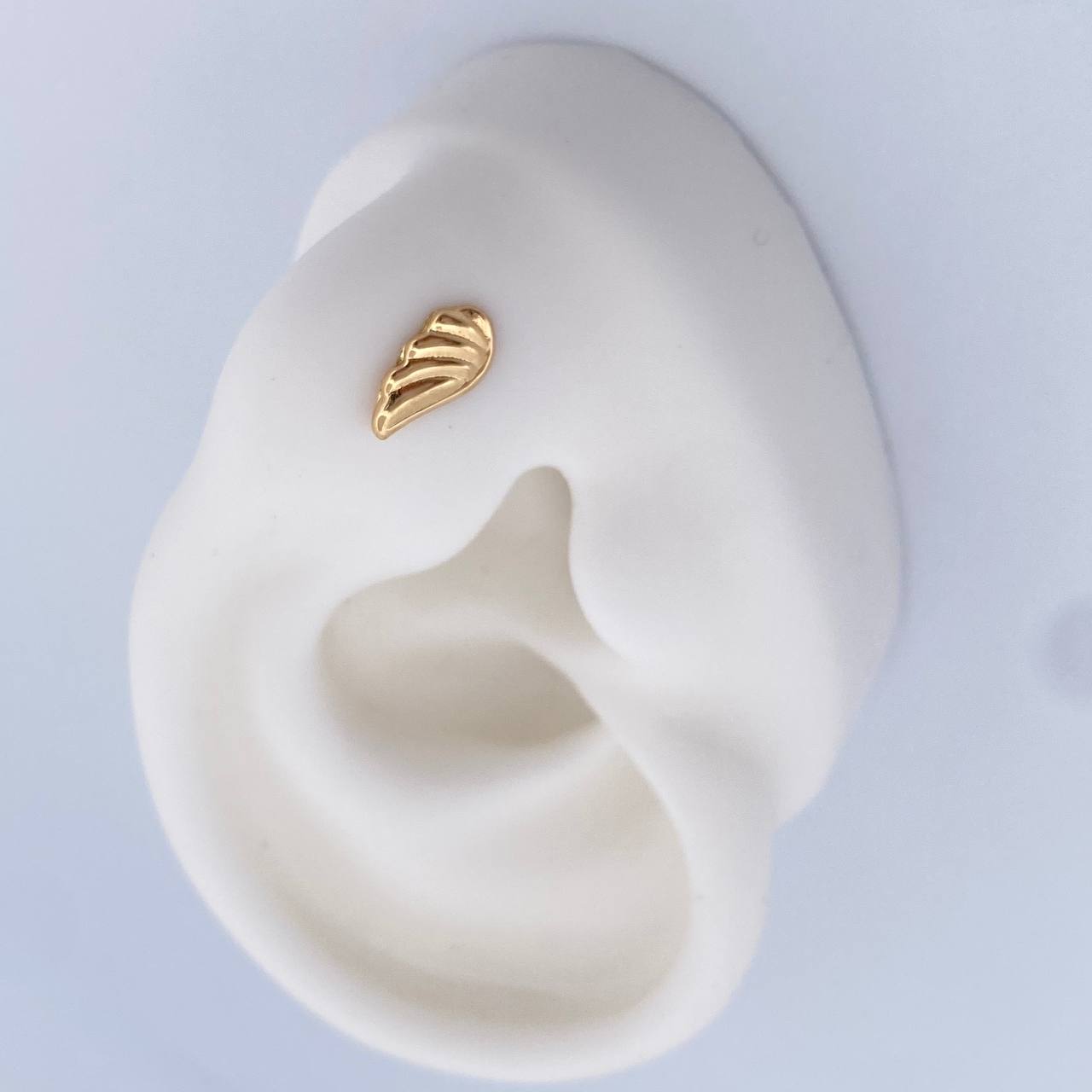 Stud Earrings Wings 0.4gr / 18K Yellow Gold $
