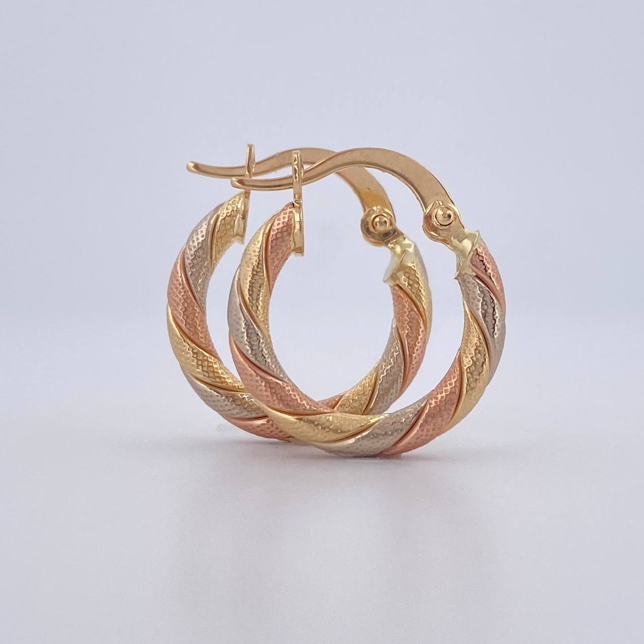 Hoop Earrings Lula 1.35gr / 1.8cm / 18K Gold $