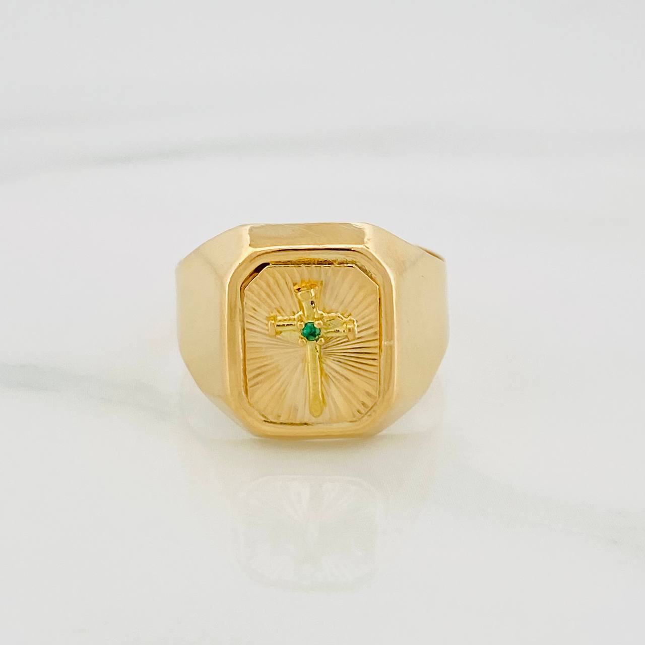 Anillo Cruz Clavo 3.55 g / T10 Oro Amarillo 18K