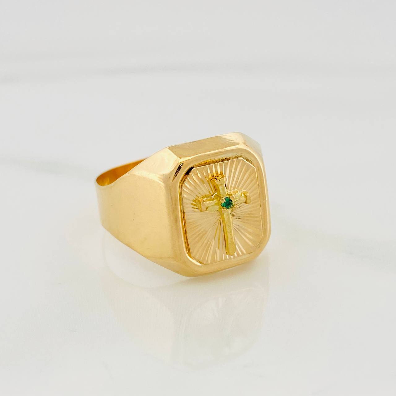 Anillo Cruz Clavo 3.7 g / T11 1/2 Oro Amarillo 18K