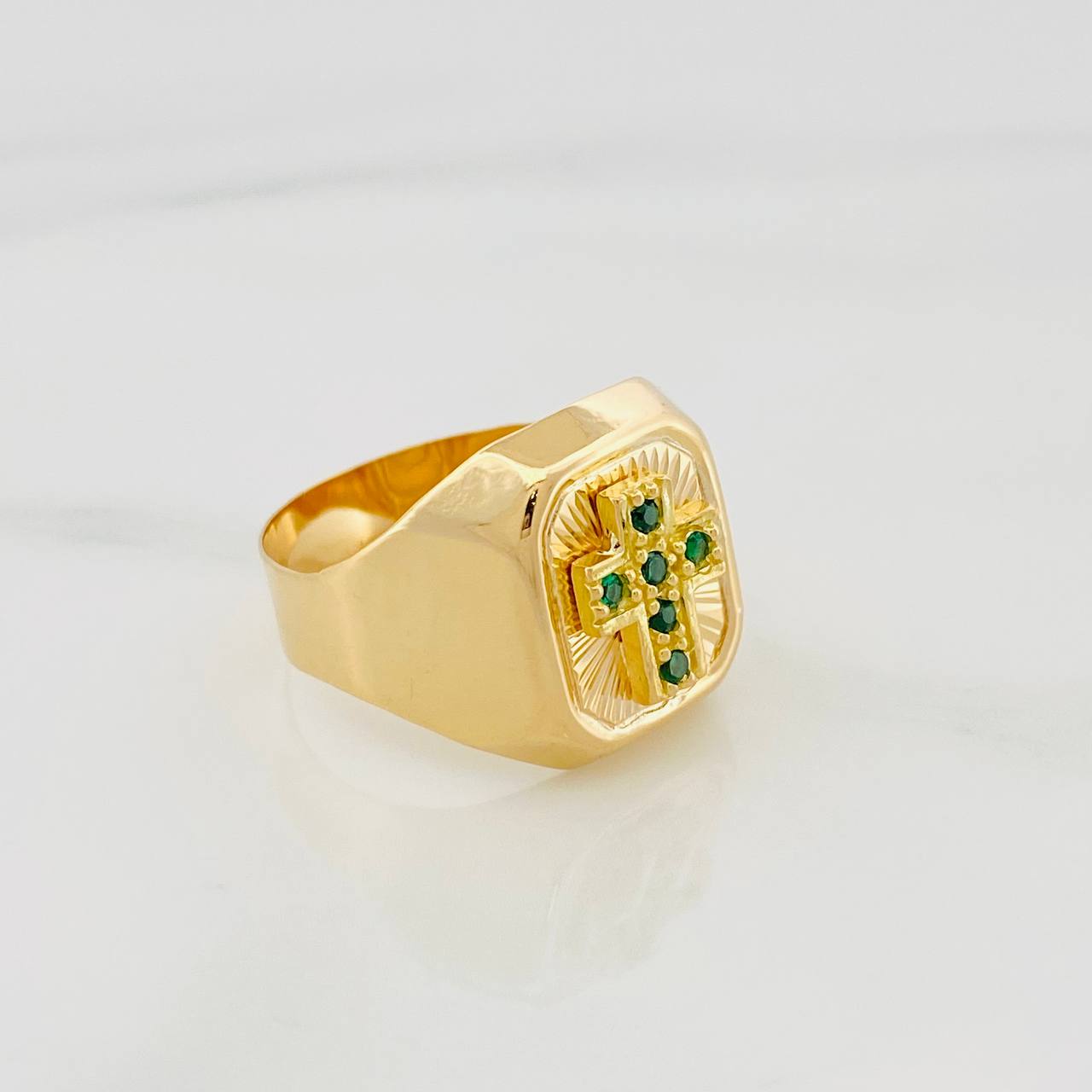 Anillo Cruz 3.95 g / T8 3/4 Oro Amarillo 18K