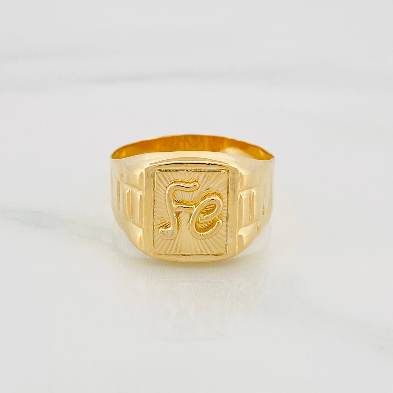 Anillo Fe 3.35 g / T9 1/4 Oro Amarillo 18K