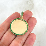 Dije Placa Marco Circular 9.05gr / 4cm / Circones Verdes Oro Amarillo 18K ©