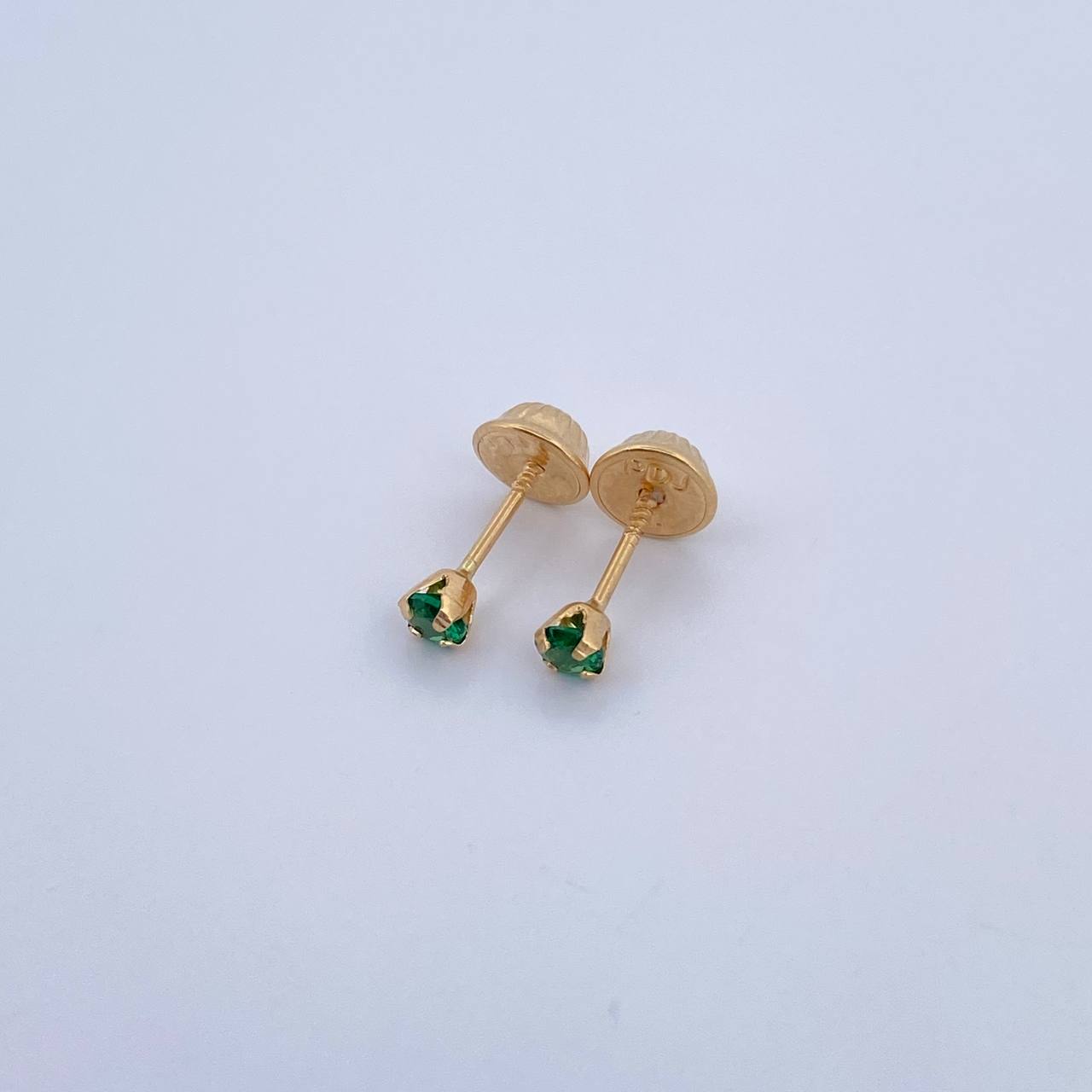 Stud Earrings Four Claws 0.45gr / Green Zircon 18K Yellow Gold &