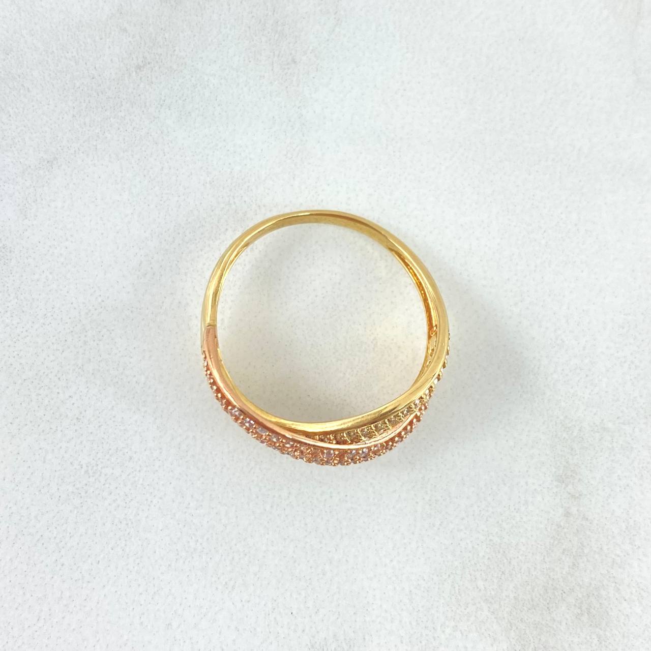 Crossed Ties Ring 3.7gr / Size 8 3/5 / White Zircons Two-tone 18K Yellow and Rose Gold *