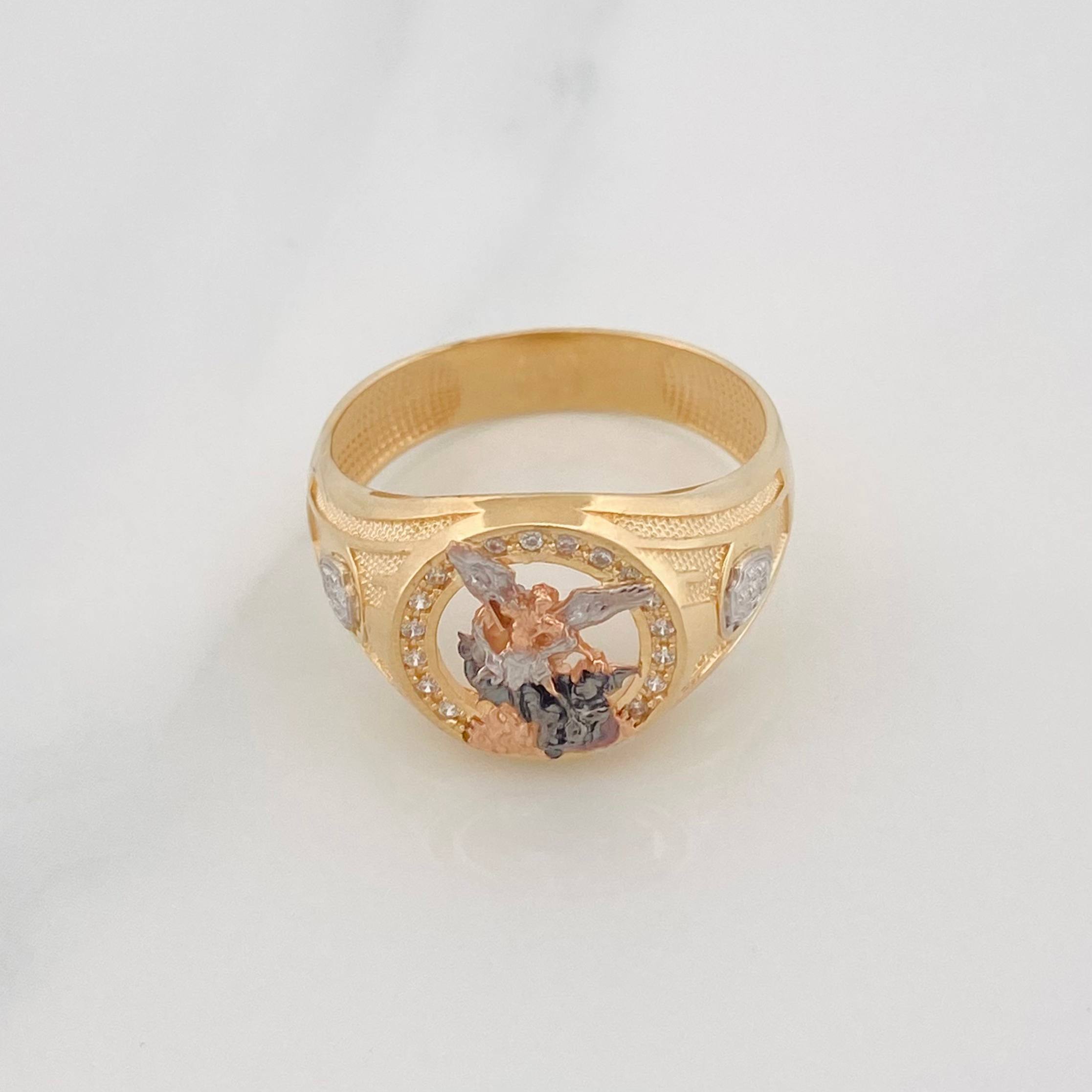 Anillo San Miguel Arcángel 6.05 g / T9 3/4 Tres Oros 18K