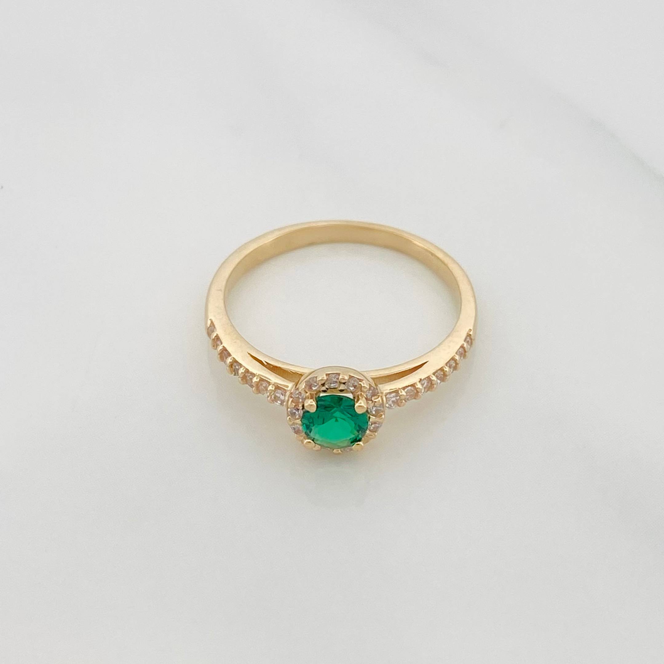 Anillo Halo 2.35 g / T6 3/4 Oro Amarillo 18K