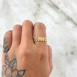 Anillo Correa Sello Corona 3.5gr / T6 3/4 / Texturizado Oro Amarillo 18K ©