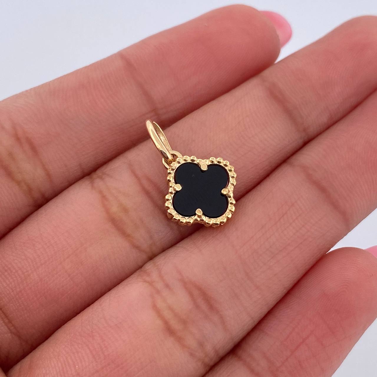 Pendant Clover 1.25gr / 1.6cm / Black Onyx 18K Yellow Gold &