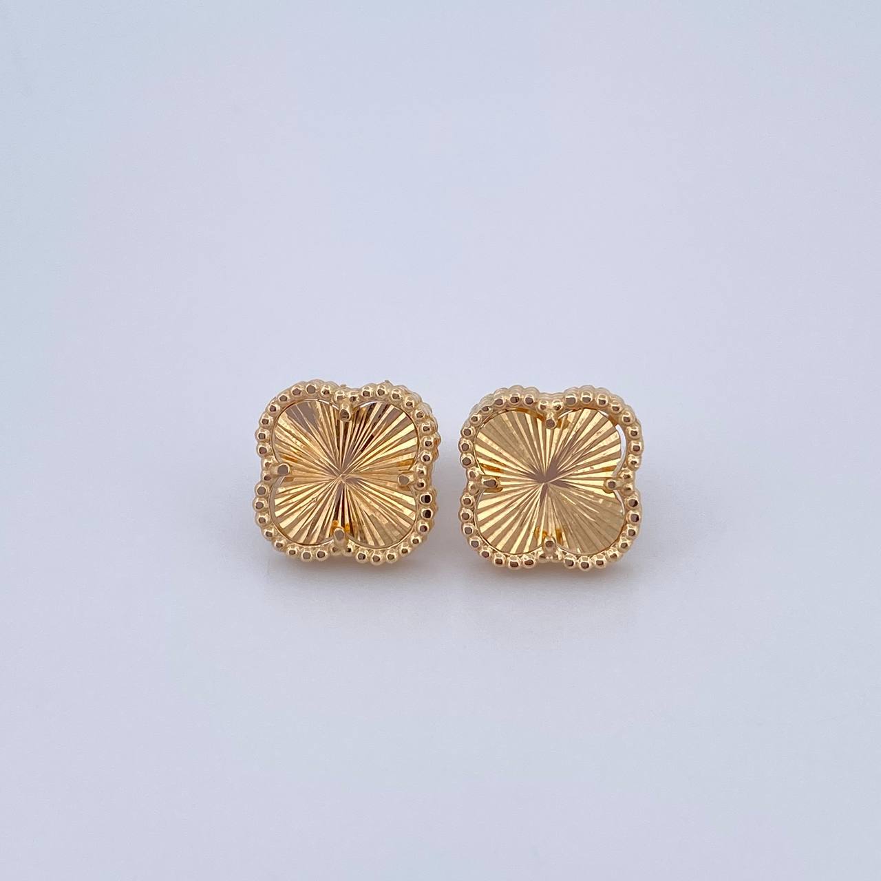 Topos Trebol 3.2gr / Diamantados Oro Amarillo 18K &