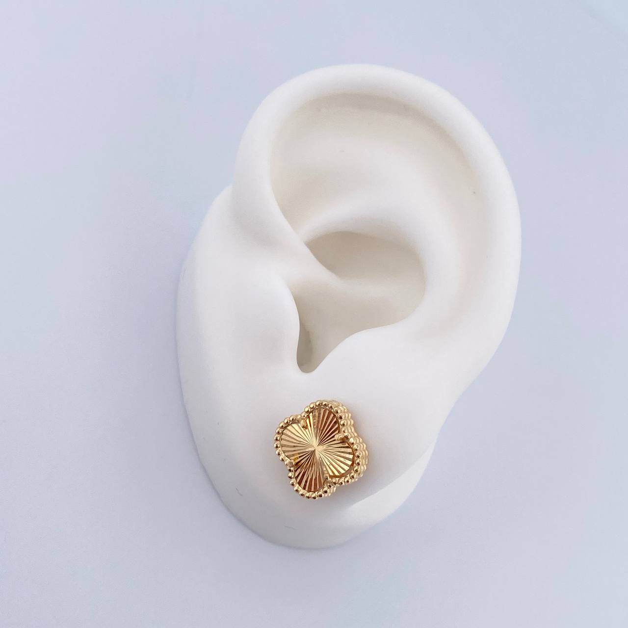 Topos Trebol 3.2gr / Diamantados Oro Amarillo 18K &