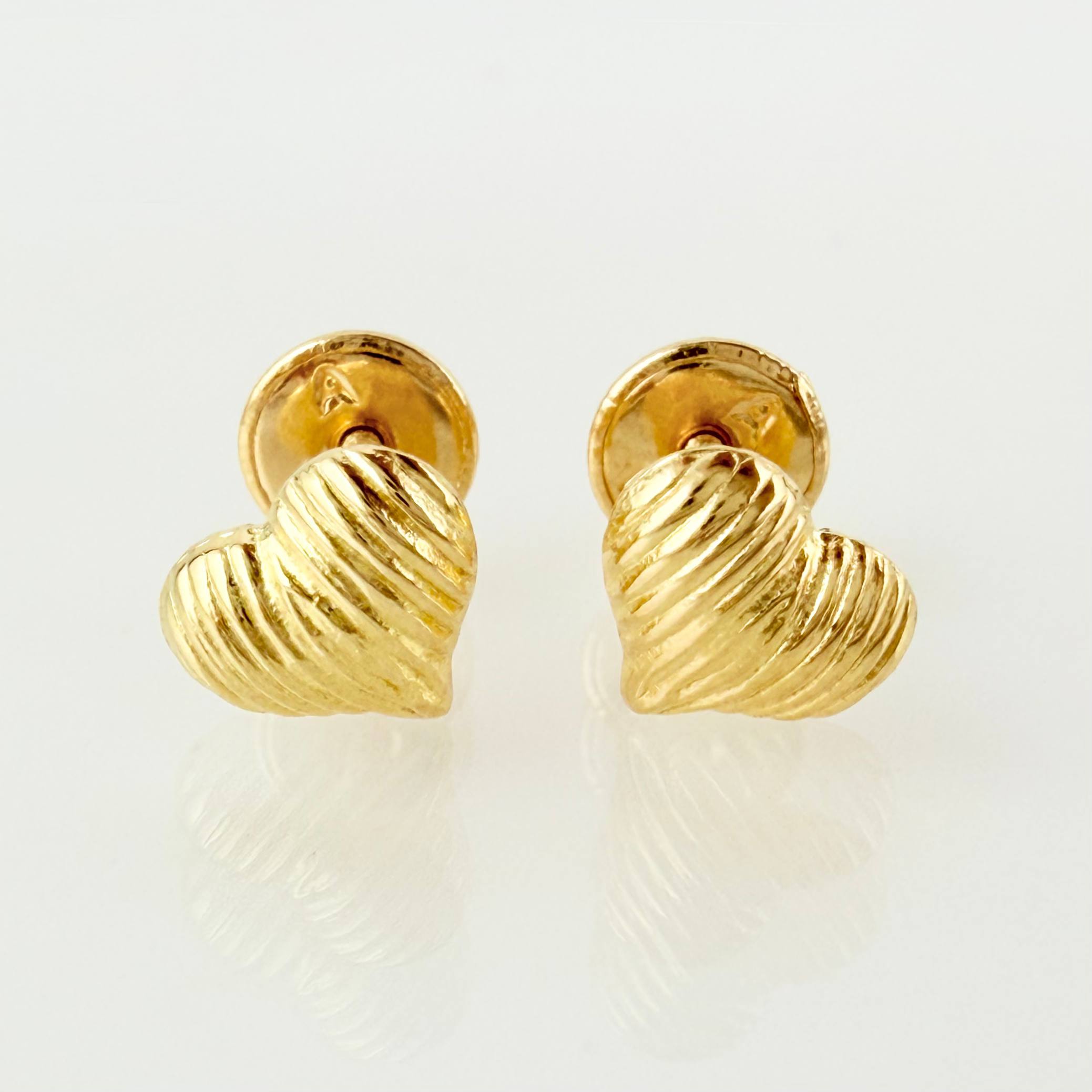 Topos Corazón Rayado 0.6gr / 6mm Oro Amarillo 18K