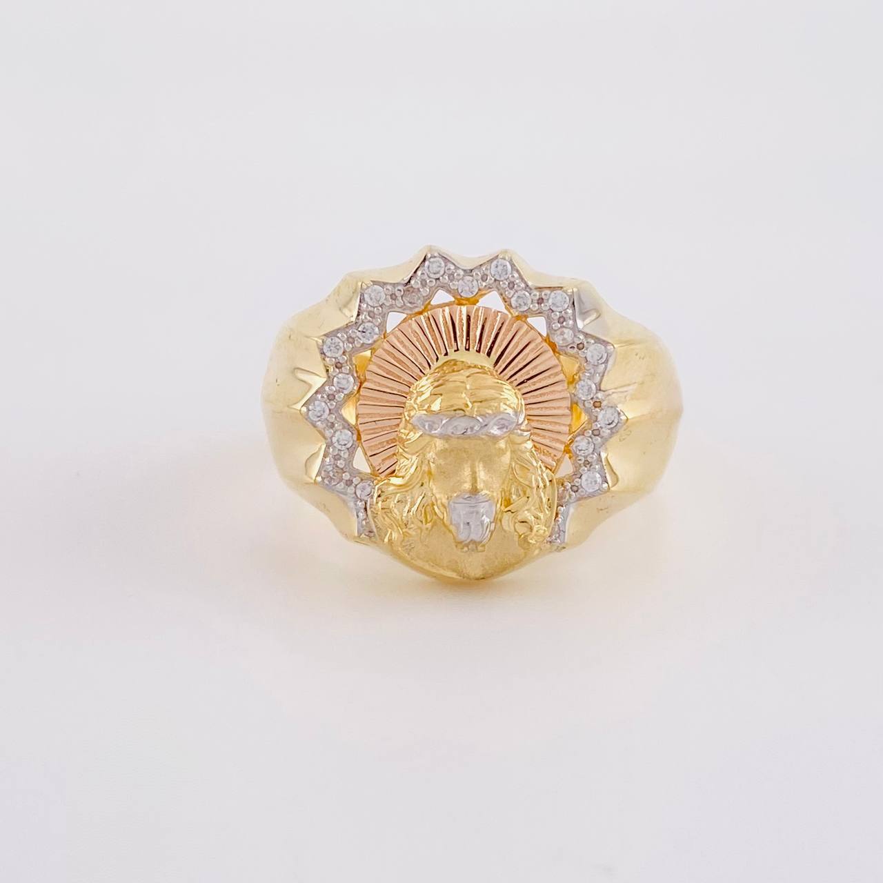 Anillo Rostro cristo 5.85g / T8 3/4 Tres Oros 18K