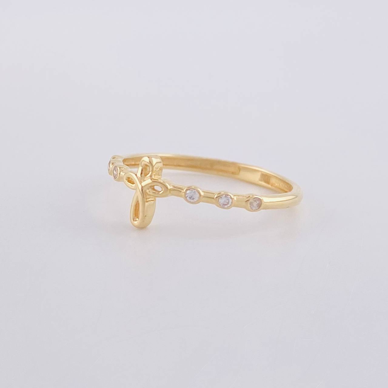 Cross Silhouette Ring 1.3g / Size 7 Yellow Gold 18K