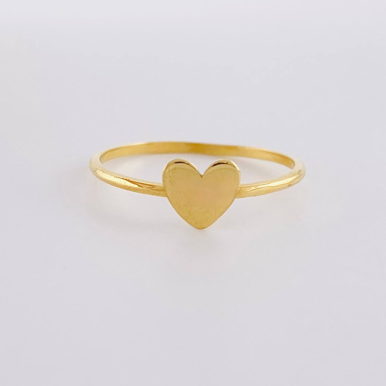 Anillo Corazon liso 0.95g / T6 Oro Amarillo 18K