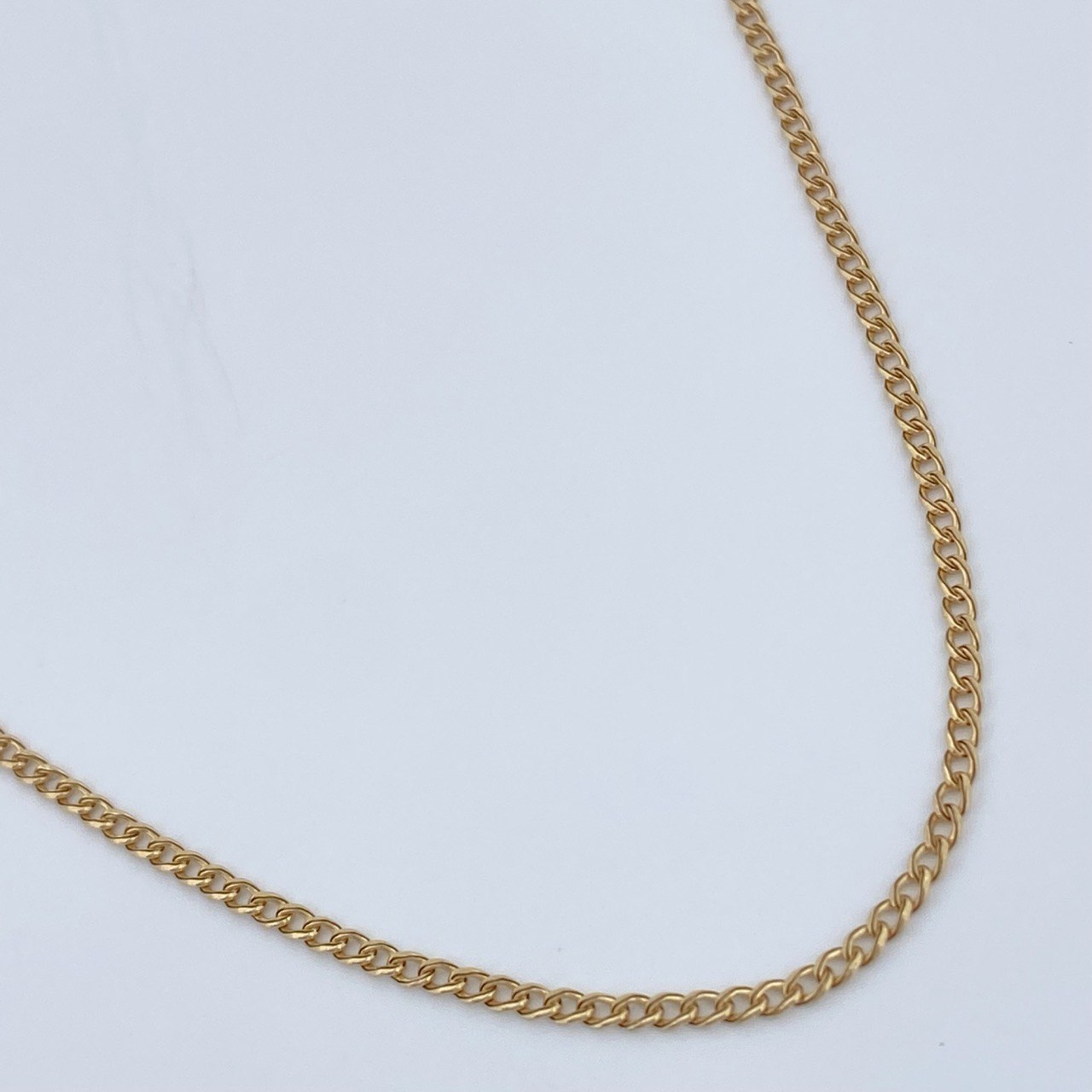 Cadena Cubana 1.6gr / 23 1/2 in / Oro Amarillo +1 18K +