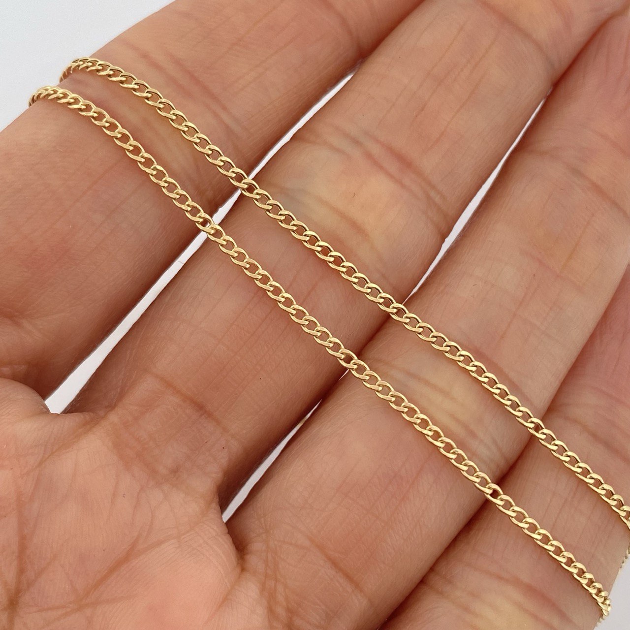Cadena Cubana 1.6gr / 23 1/2 in / Oro Amarillo +1 18K +