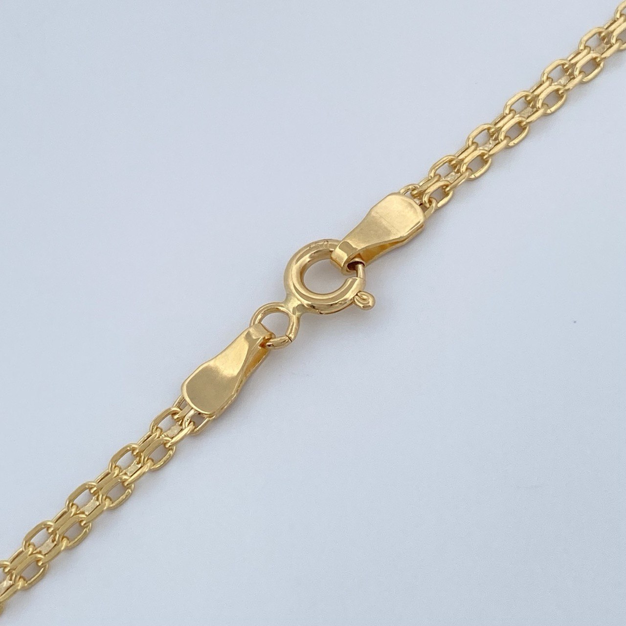 Cadena China 3.45gr / 23 1/2 in / Oro Amarillo +1 18K +