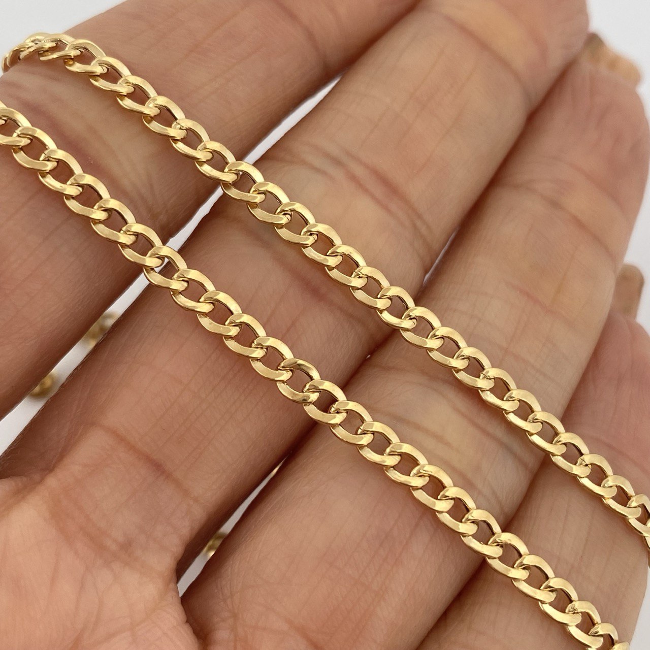 Cuban Links 5.3gr / 23 1/2 in / 18K Gold +1 +