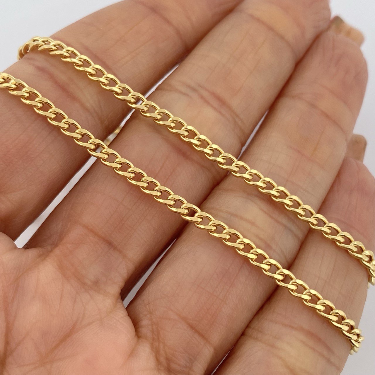 Cadena Cubana 7.4gr / 23 1/2 in / Oro Amarillo +1 18K +