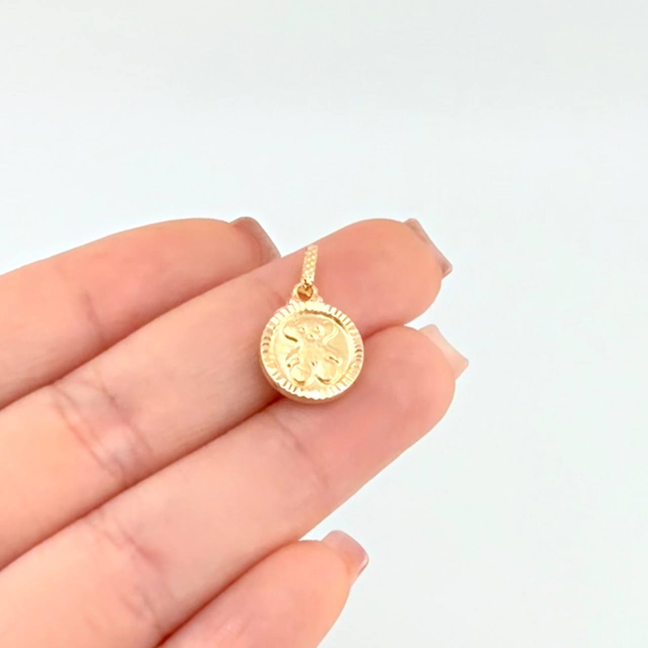Dije Circulo Oso 0.95 g / 3/4 in Oro Amarillo 18K