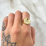 Horse Signet Ring 2.6gr / Size 10 / 18K Gold ©