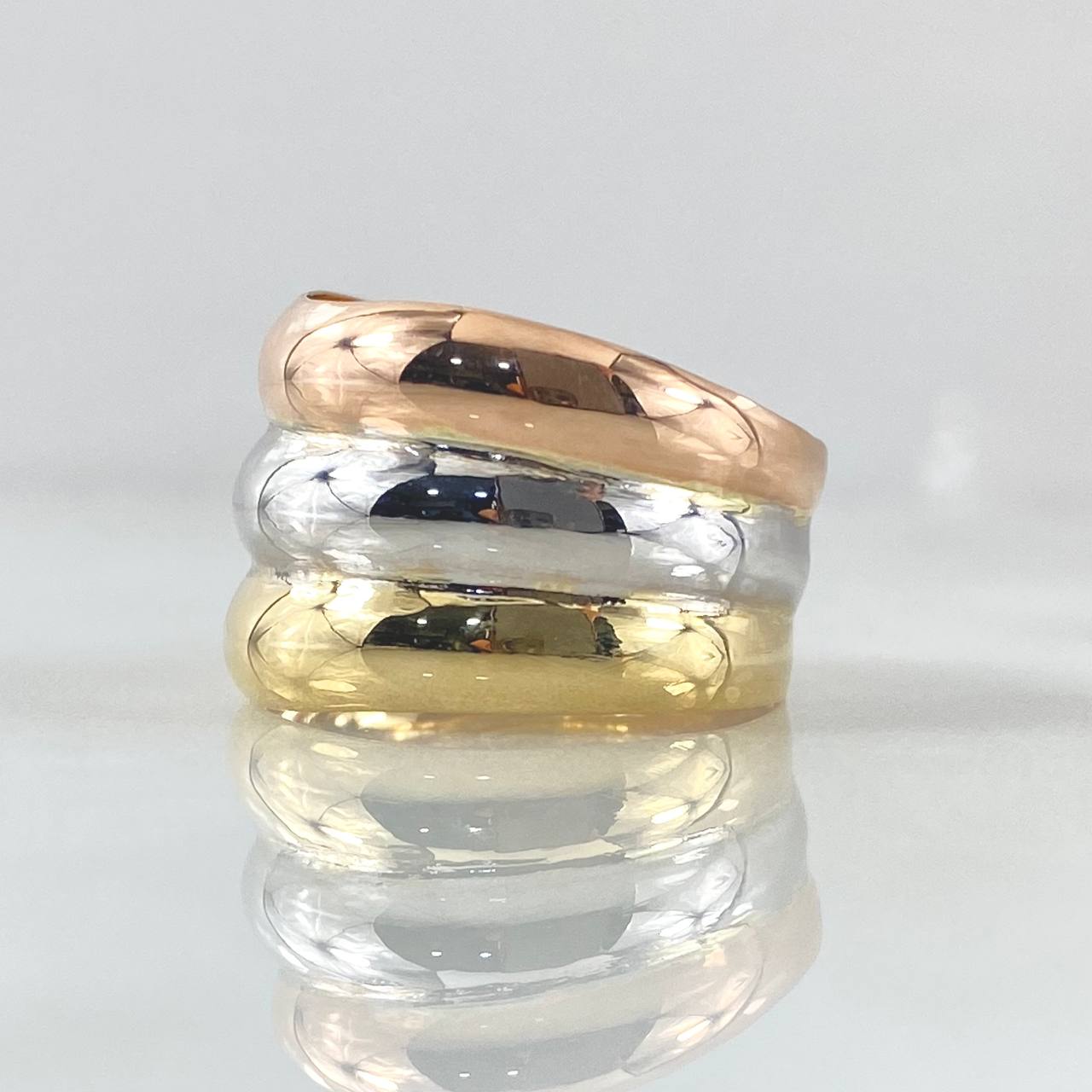 Trio Bulky Bands Ring 2.4gr / Size 6 1/4 / 18K Gold