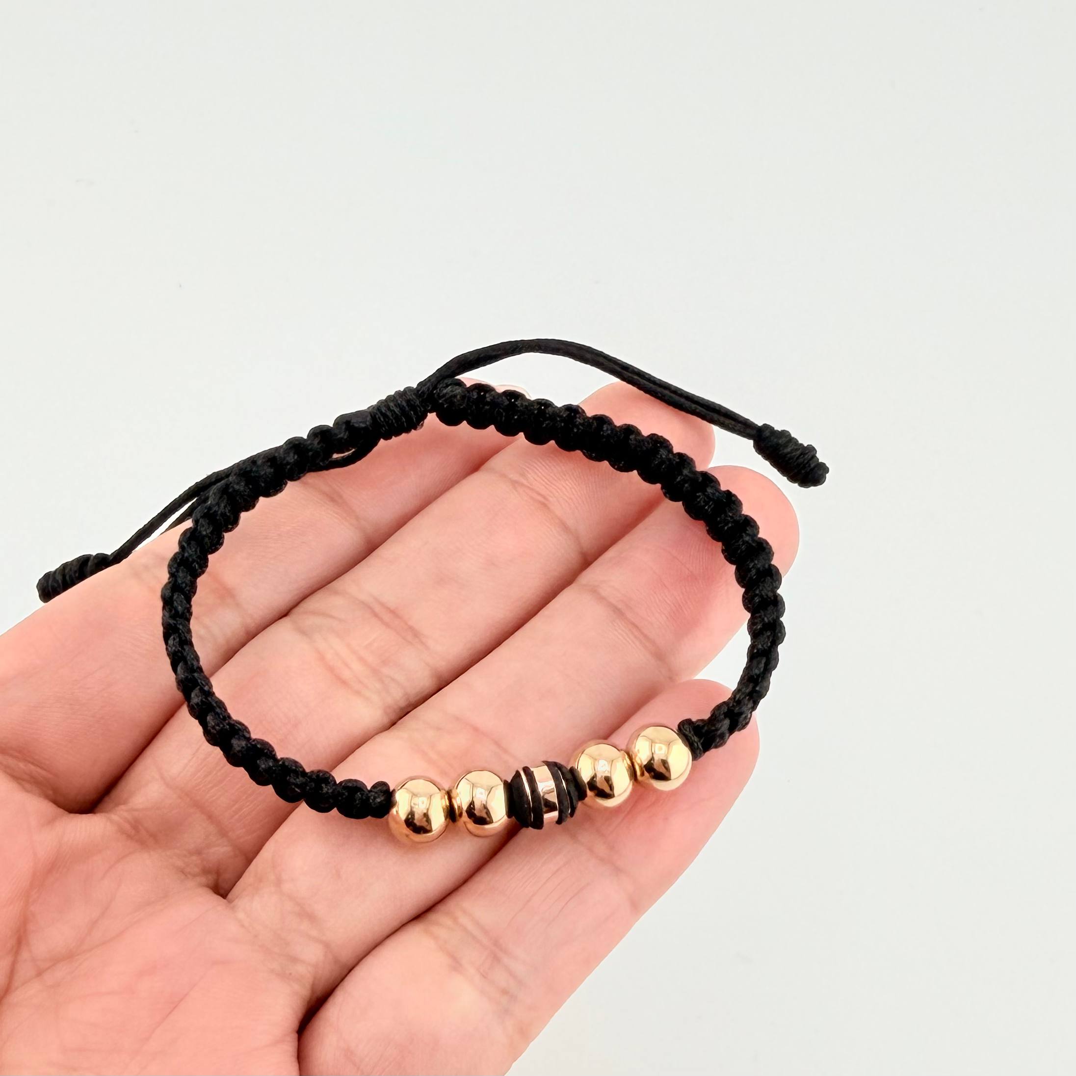 Neoro Black Woven Bracelet / 4 Units 6Mm Plain Yellow Gold 18K