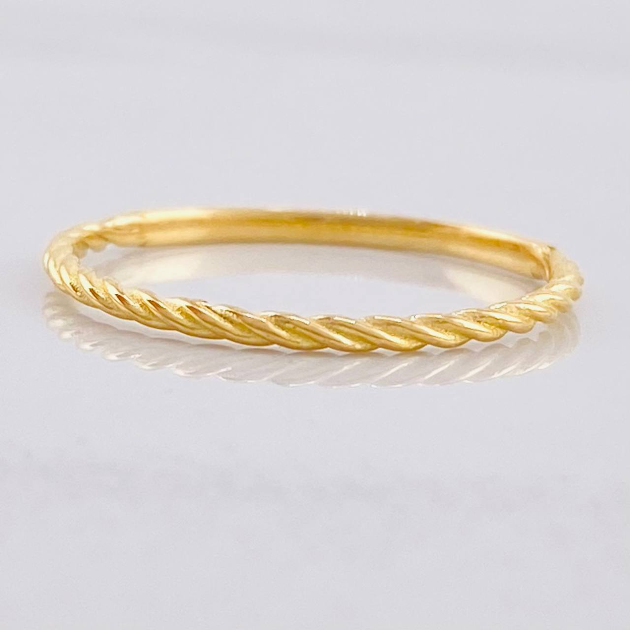Anillo Trenzado 0.7g / T5 1/4 Oro Amarillo 18K