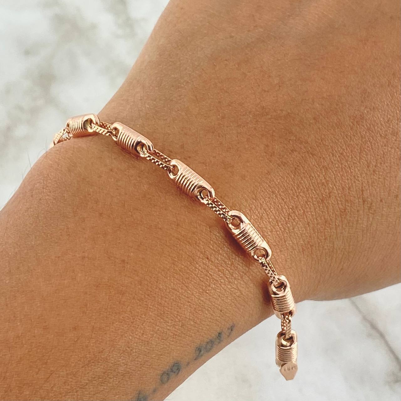 Bracelet Striped Barrel Bracelet 4.7 gr / 20.5cm / 4.3mm Textured 18K Rose Gold