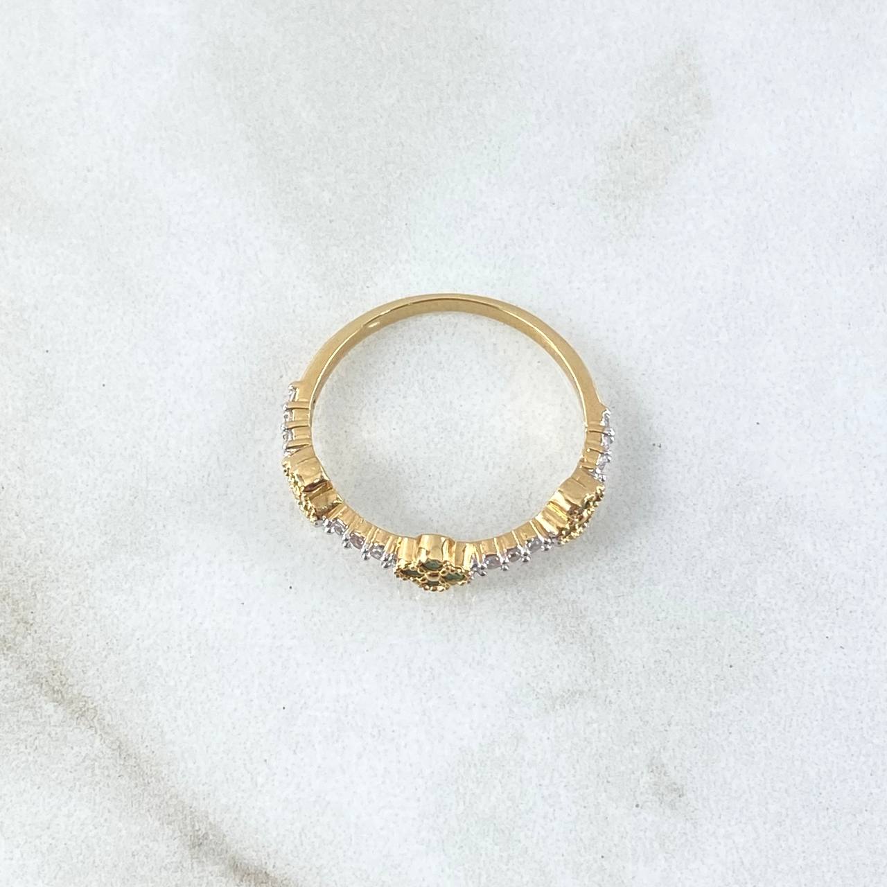 Anillo Corona de Treboles 1.95gr / T6 1/2 / Circones Blancos Verdes Oro Amarillo 18K